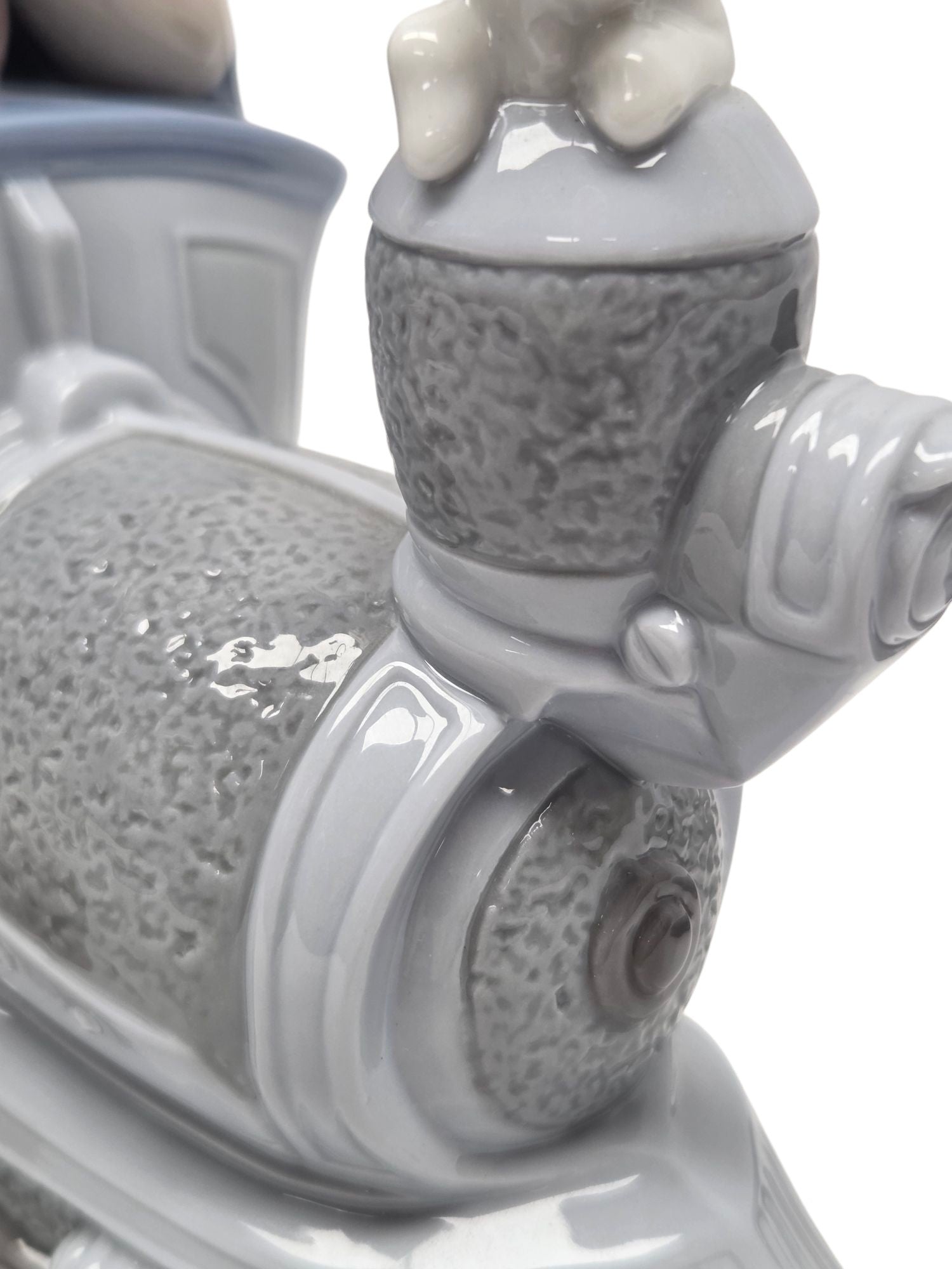 LLADRO CIRCUS EXPRESS PORCELAIN FIGURINE