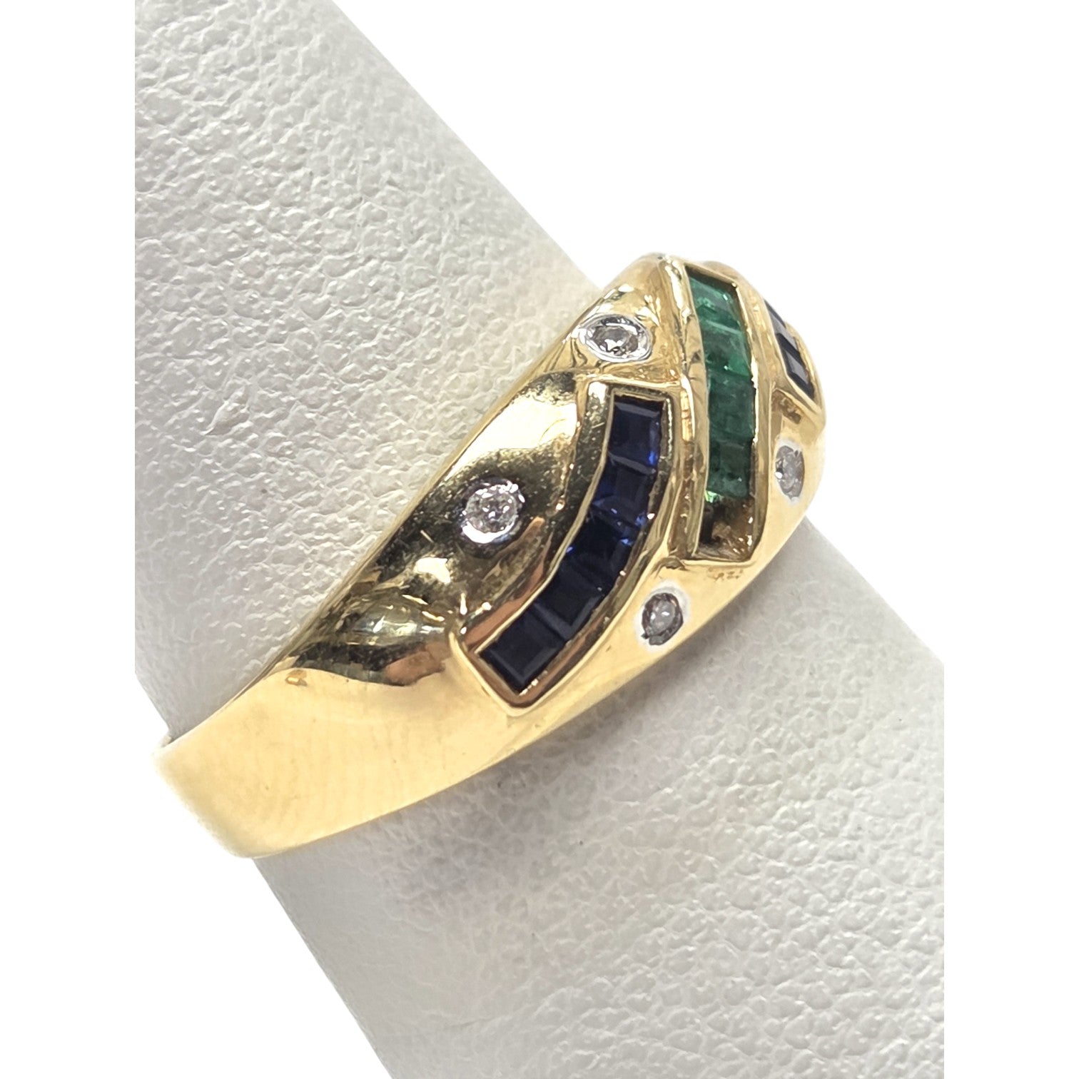 14kt YELLOW GOLD DIAMOND, SAPPHIRE, EMERALD RING