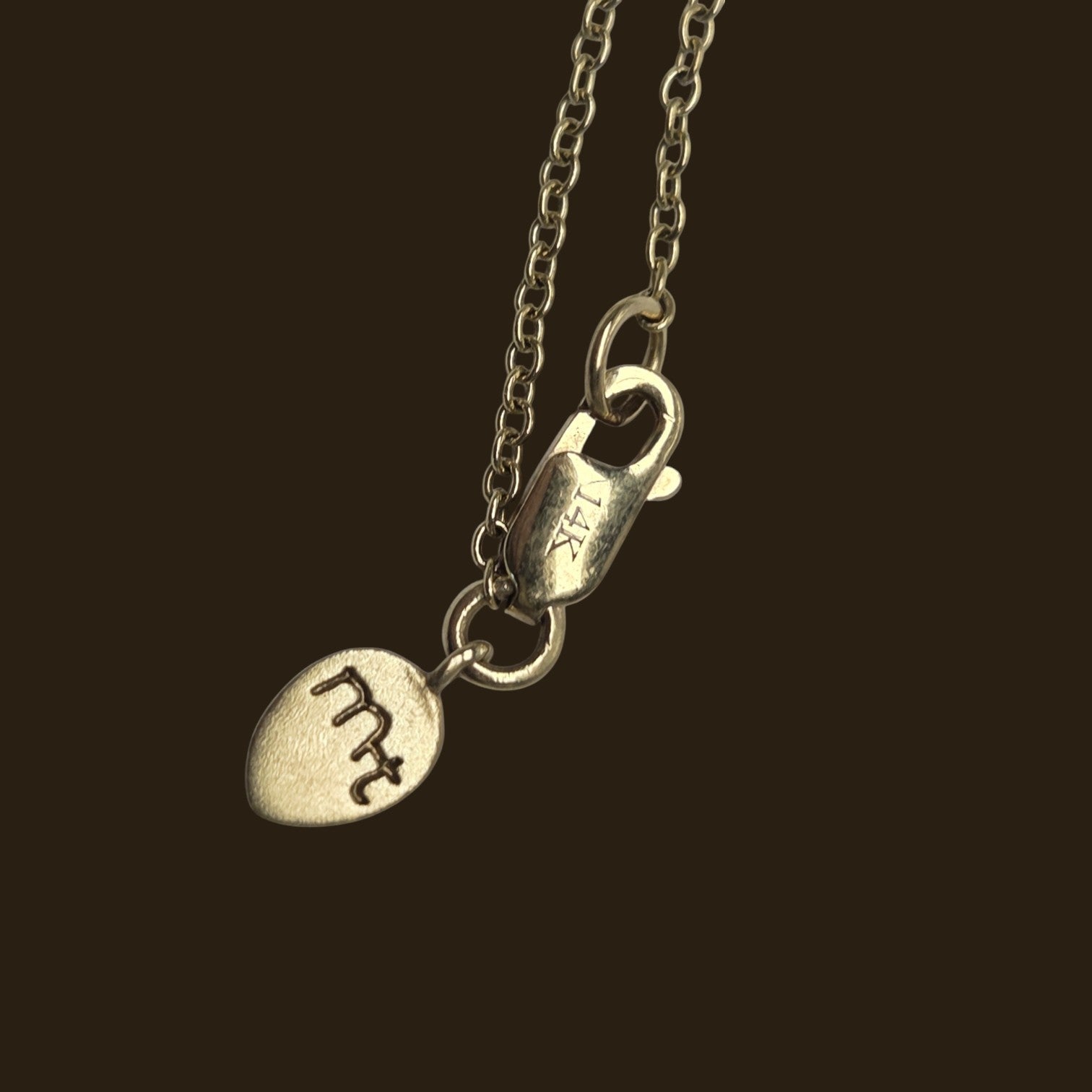 PENDENT NECKLACE WITH BLACK AND WHITE DIAMONDS