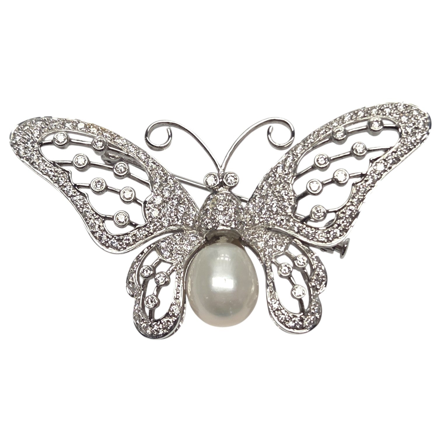18kt WHITE GOLD 2CT DIAMOND AND PEARL BUTTERFLY BROOCH