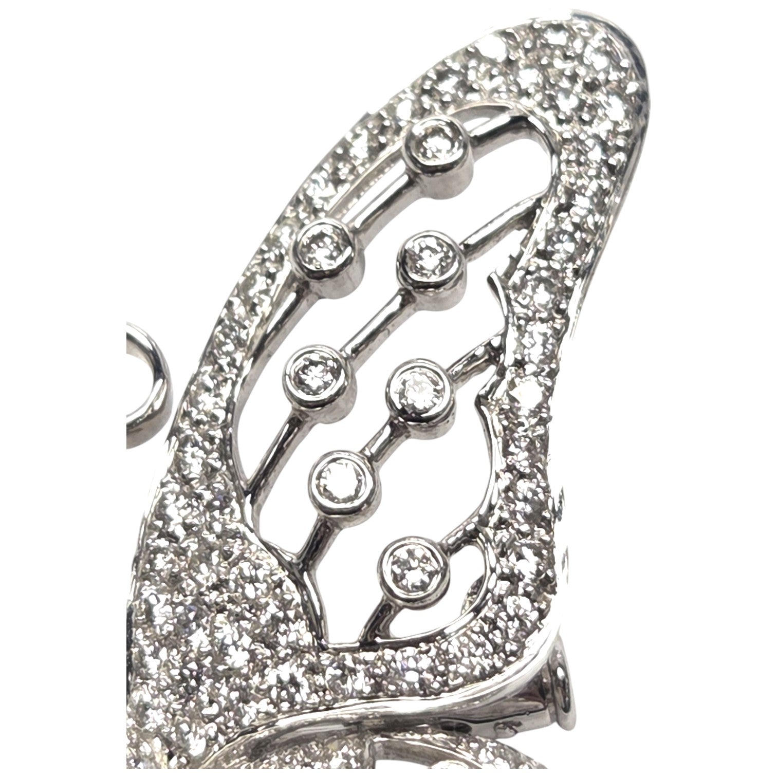 18kt WHITE GOLD 2CT DIAMOND AND PEARL BUTTERFLY BROOCH