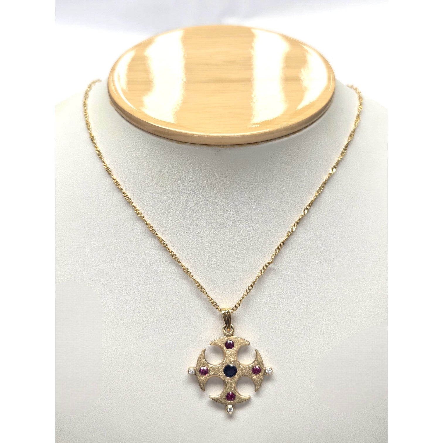 JOSE ARAGON ORIGINAL 18KT GOTHIC CROSS PENDANT NECKLACE