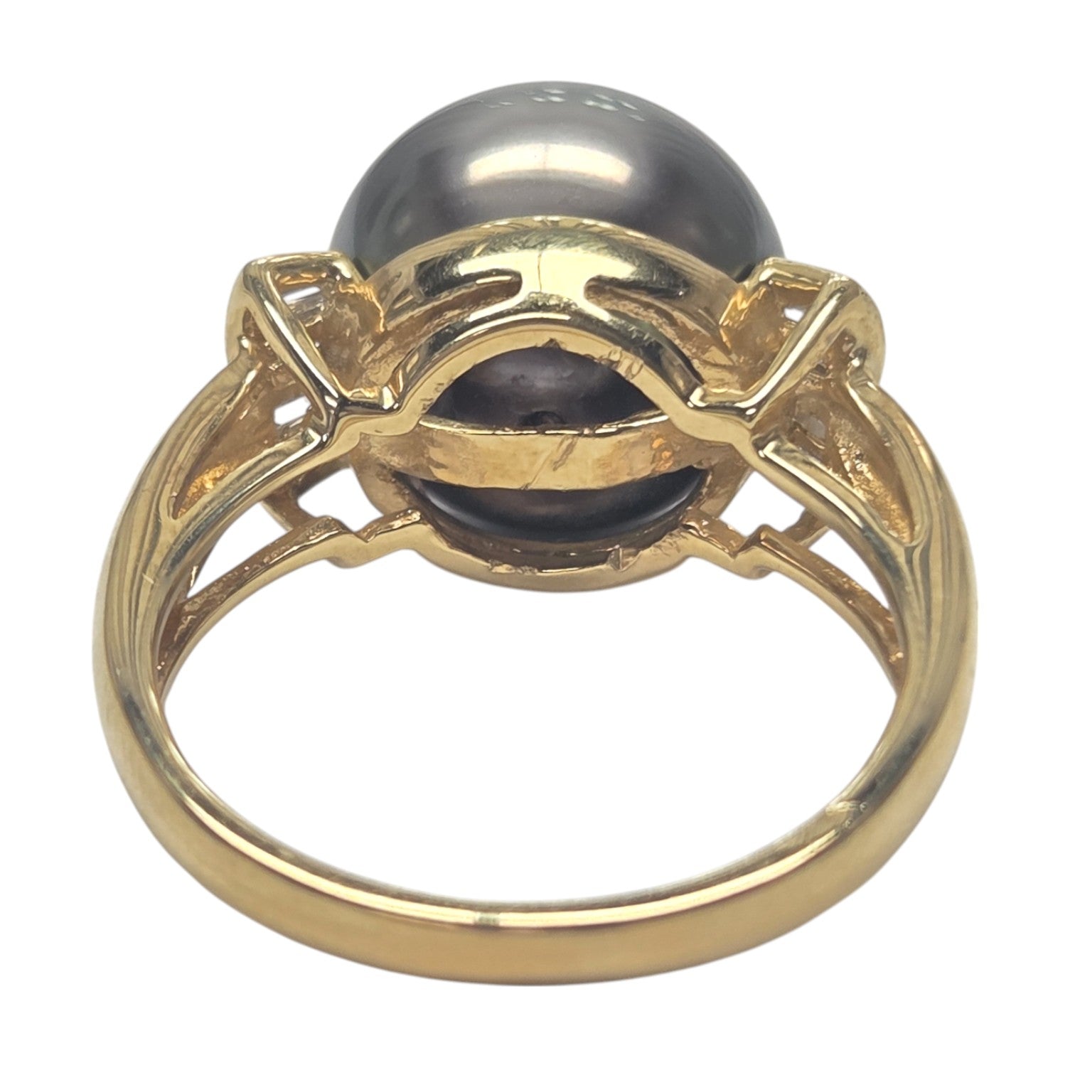GREY FRESHWATER PEARL RING W/ BAGETTE DIAMONDS