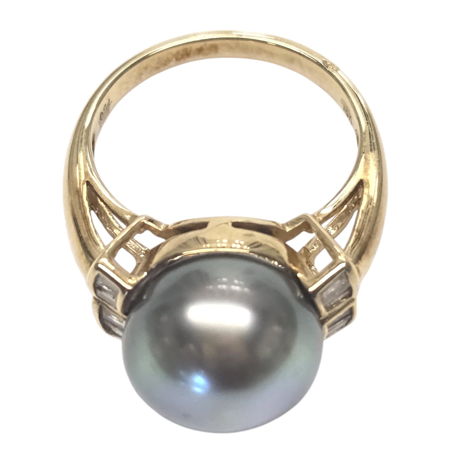 GREY FRESHWATER PEARL RING W/ BAGETTE DIAMONDS