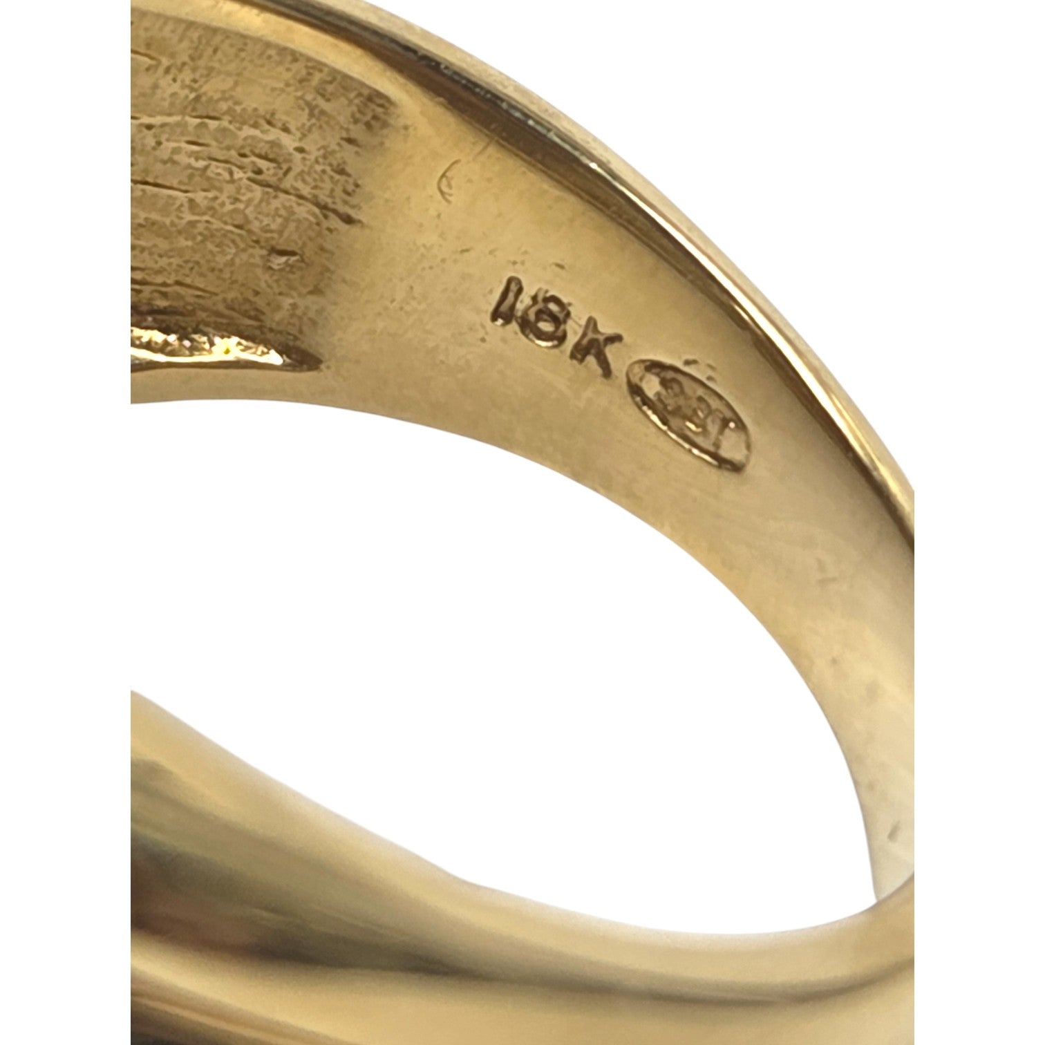 DIAMOND AND YELLOW SAPPHIRE 18K RING