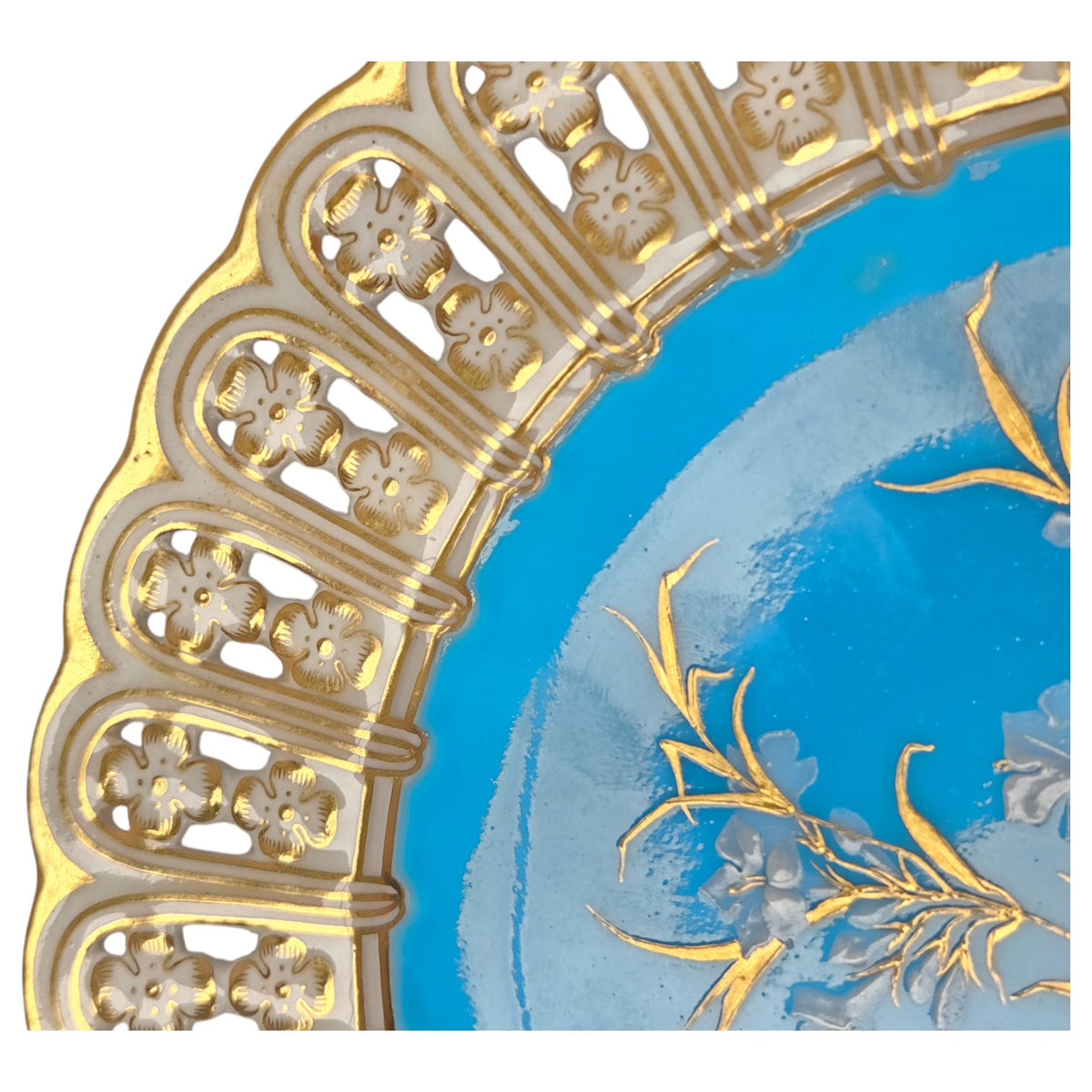 MINTON RETICULATED BLUE "PATE SUR PATE" PLATE