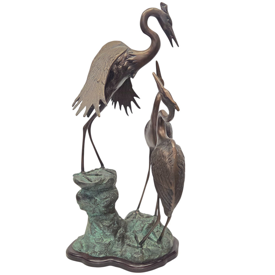 BRONZE SCULPTURE OF A CRANE FAMILY
