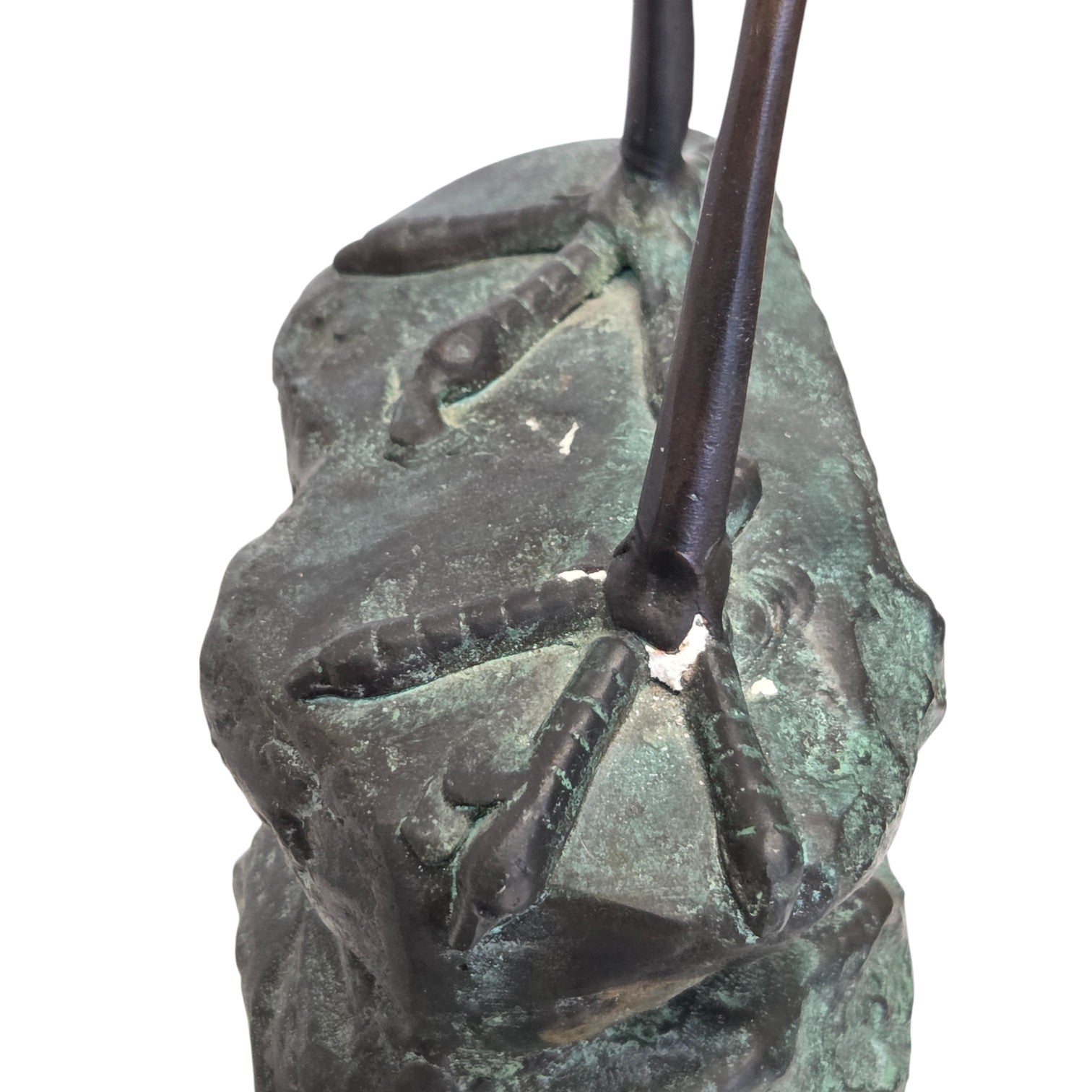 BRONZE SCULPTURE OF A CRANE FAMILY