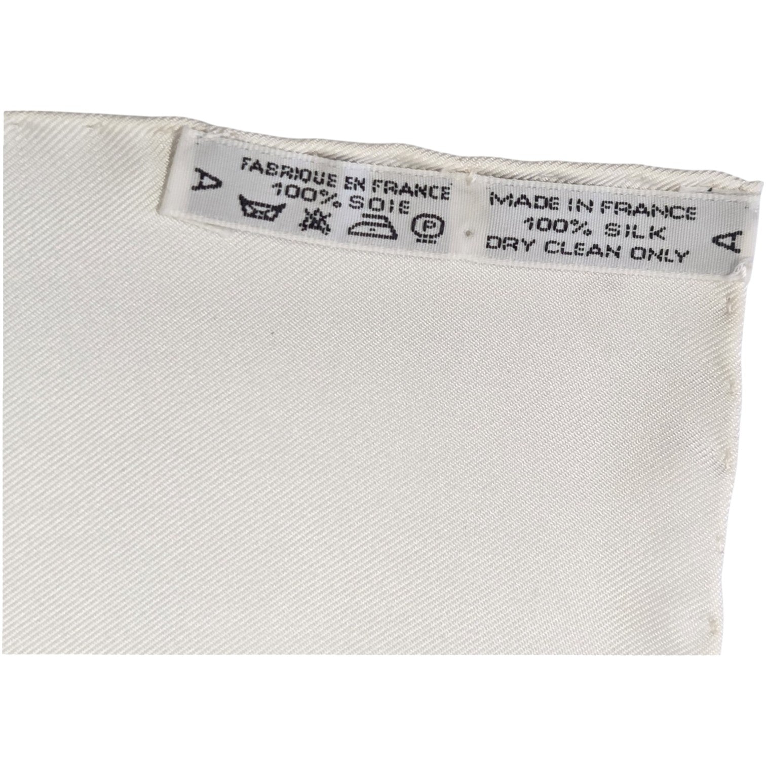 HERMES CARRE 90 GRAND FONDS SILK SCARF